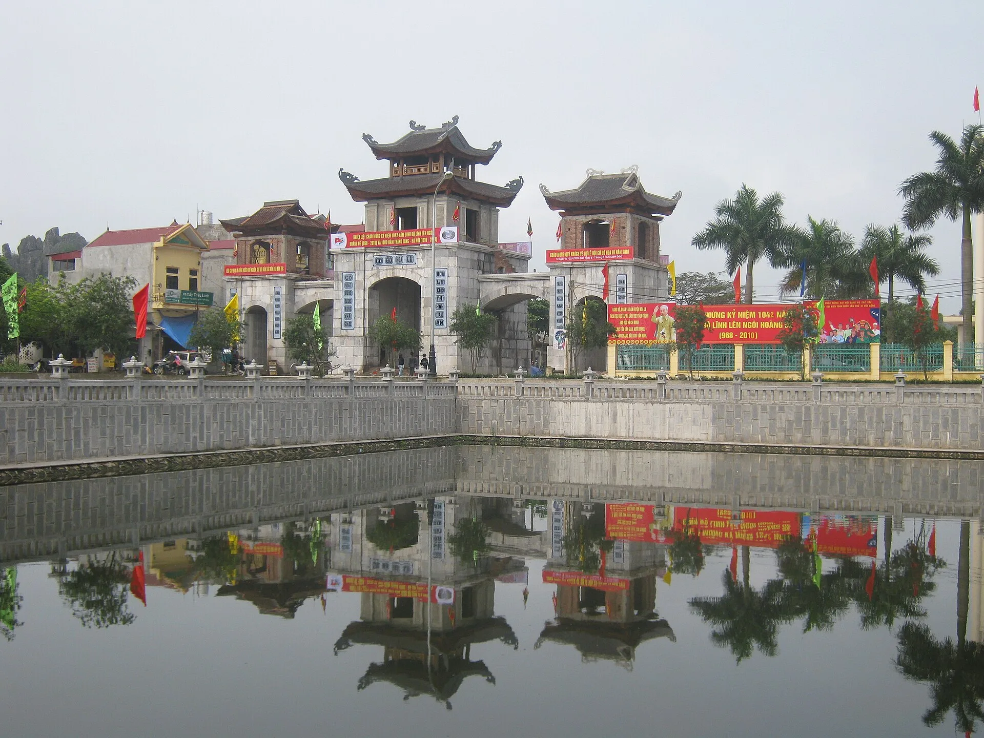 Cố Đô Hoa Lư