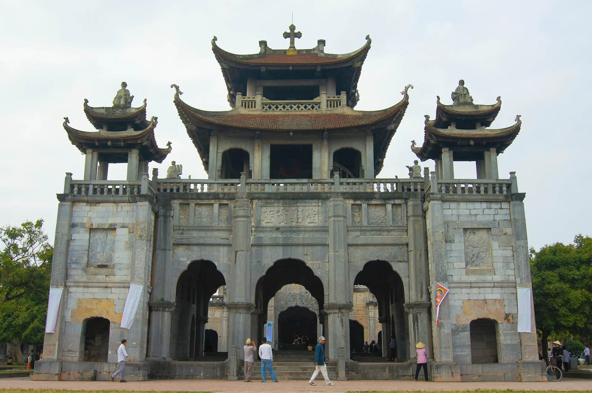 Nhà thờ đá Phát Diệm — ảnh 2