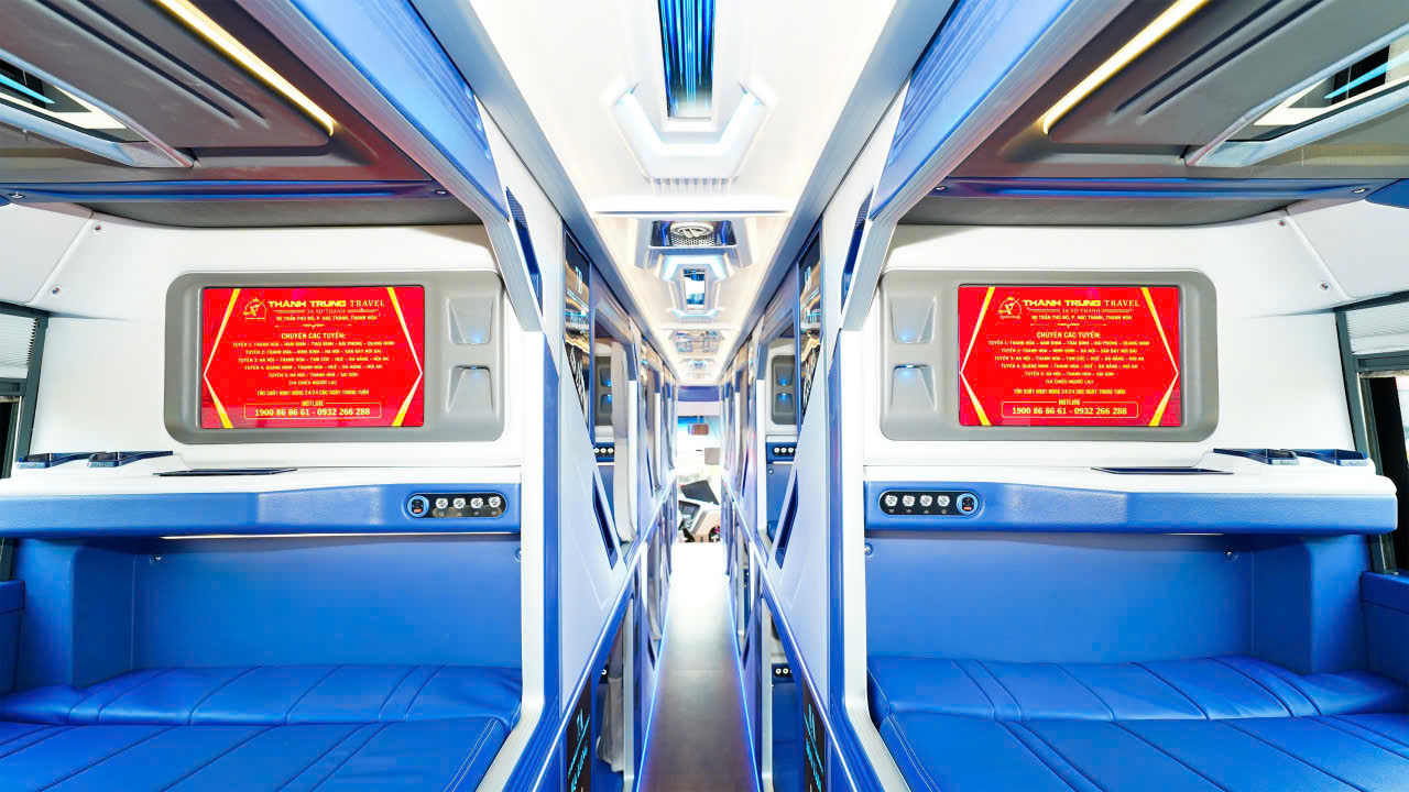 Nội thất xe limousine Thành Trung Travel tuyến Quảng Ninh Ninh Bình